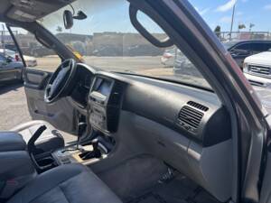 Image 15/28 of Toyota Land Cruiser J 100 V8 (2002)