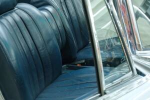 Image 40/50 of Mercedes-Benz 280 SE 3,5 (1970)