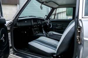 Image 18/26 of MG MGB GT V8 SEC (1981)