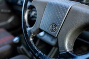Afbeelding 35/46 van Volkswagen Golf I GTI 1.6 (1993)