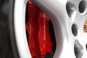 Bild 42/50 von Porsche 911 Carrera 4S (2007)