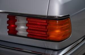 Bild 19/35 von Mercedes-Benz 560 SEC (1988)