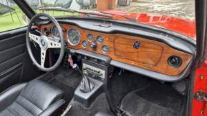 Immagine 38/81 di Triumph TR 6 (1973)