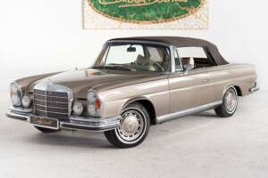 Bild 2/42 von Mercedes-Benz 280 SE 3,5 (1971)