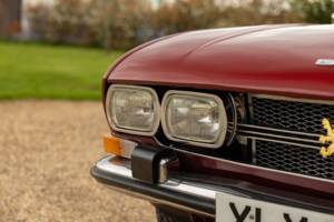Image 9/45 of Peugeot 504 Convertible (1974)