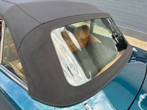 Image 31/37 of FIAT 124 Spider CS2 (1979)