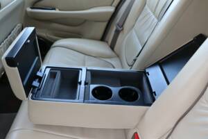 Imagen 20/50 de Jaguar XJ 8 4.2 (2006)