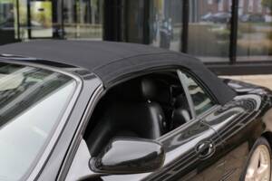 Immagine 37/45 di Jaguar XKR (2001)