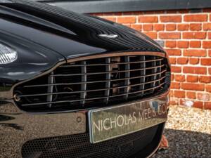Image 16/59 of Aston Martin DBS (2012)