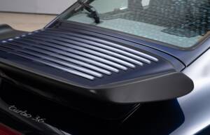 Bild 9/27 von Porsche 911 Turbo 3.6 (WLS) (1993)
