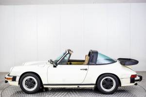 Image 21/50 of Porsche 911 SC 3.0 (1982)