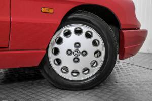 Bild 46/50 von Alfa Romeo 2.0 Spider (1992)
