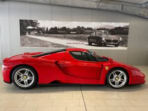 Immagine 8/24 di Ferrari Enzo Ferrari (2004)