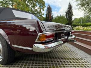 Image 4/26 de Mercedes-Benz 230 SL (1965)