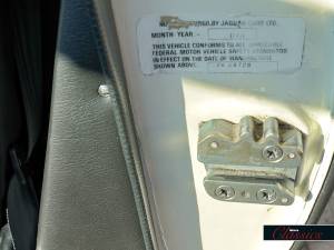 Bild 24/24 von Jaguar E-Type (1970)