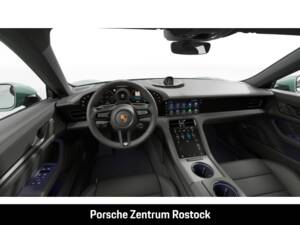 Bild 11/14 von Porsche Taycan 4S (1900)