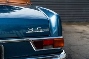 Image 8/57 de Mercedes-Benz 280 SE 3,5 (1971)