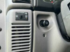 Bild 34/38 von Jeep Wrangler Sport Hardtop 2.5 (1997)