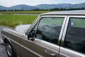 Afbeelding 18/89 van Mercedes-Benz 300 SEL 6.3 (1972)