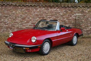 Image 23/50 de Alfa Romeo 2.0 Spider (1988)