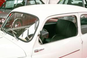 Image 15/32 of SEAT 600 D (1968)