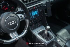 Image 19/22 of Audi RS4 Avant (2007)