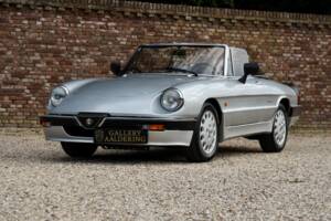 Image 17/50 de Alfa Romeo 2.0 Spider QV (1988)
