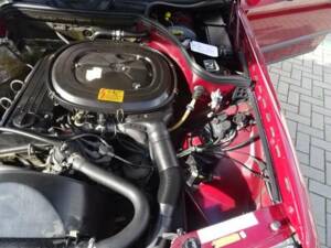Bild 13/14 von Mercedes-Benz 230 E (1987)