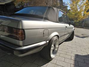 Bild 4/21 von BMW 325i (1988)