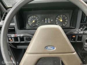 Bild 10/42 von Ford Escort 1.6 (1983)