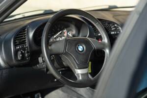 Bild 36/50 von BMW 318is "Class II" (1994)