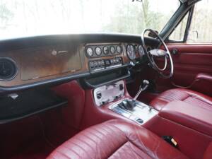 Imagen 11/20 de Jaguar XJ 6 4.2 (1972)