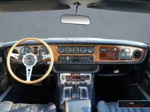 Image 8/24 de Jaguar XJ 6 4.2 (1969)