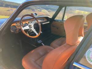 Image 25/45 of Lancia Fulvia Sport 1.6 (Zagato) (1972)