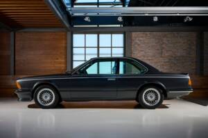 Bild 2/40 von BMW M 635 CSi (1984)
