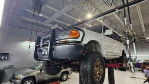 Image 32/48 de Toyota Land Cruiser FJ80 (1992)
