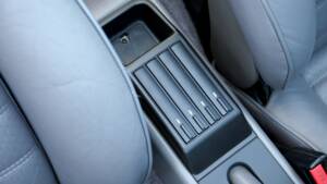 Image 31/46 of Porsche 911 Carrera 2 (1991)