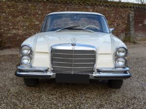 Bild 5/7 von Mercedes-Benz 280 SE 3,5 (1971)