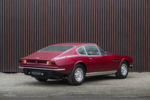 Image 10/20 of Aston Martin V8 (1976)