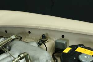 Image 39/50 of Mercedes-Benz 230 SL (1967)