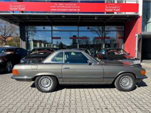Bild 8/21 von Mercedes-Benz 380 SL (1984)