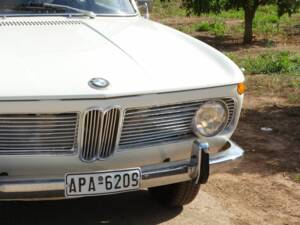 Image 4/8 de BMW 1500 (1963)