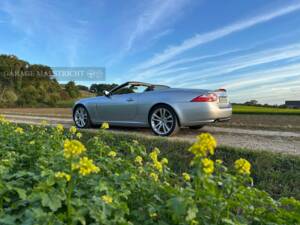 Image 39/84 de Jaguar XK 4.2 (2006)