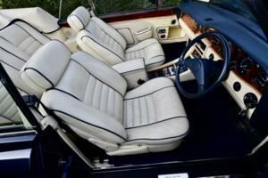 Image 30/50 of Rolls-Royce Corniche III (1990)