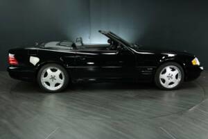 Image 7/30 de Mercedes-Benz SL 600 (2001)