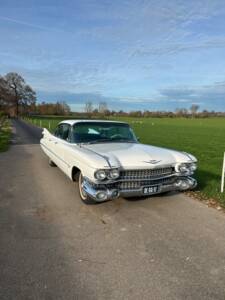 Image 3/56 of Cadillac Sedan DeVille (1959)