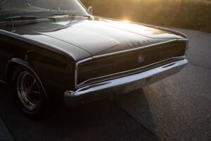 Image 24/42 of Dodge Charger (1966)