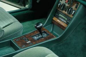 Bild 41/50 von Mercedes-Benz 500 SEC (1988)
