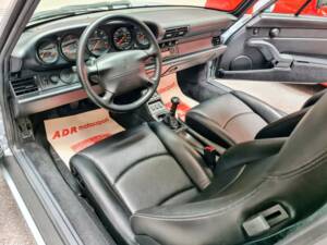 Immagine 8/34 di Porsche 911 Carrera (1996)