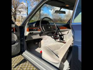 Image 12/29 de Mercedes-Benz 500 SEC (1982)